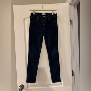 Gap jeans size 27 Short